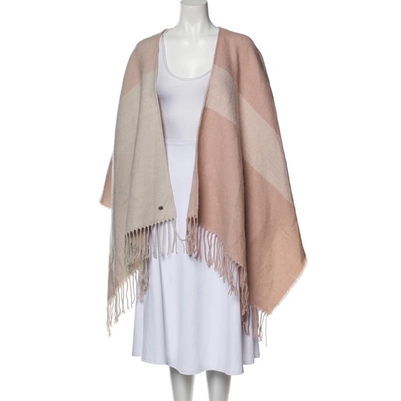 SOIA & KYO Striped Cape Wrap in‎ Pale Pink One Size - Picture 2 of 9
